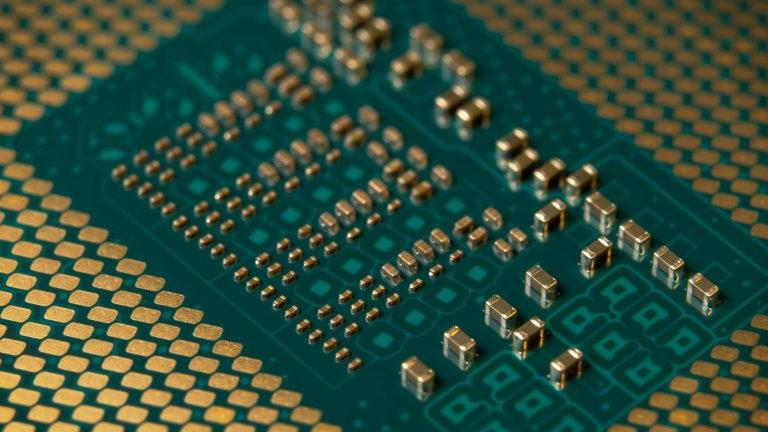 AI Chip Rally Faces a Reality Check as Memory Cycle Risks Return