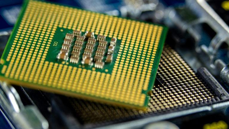 Nvidia Earnings and the AI Bubble Debate: What Investors Need to Know